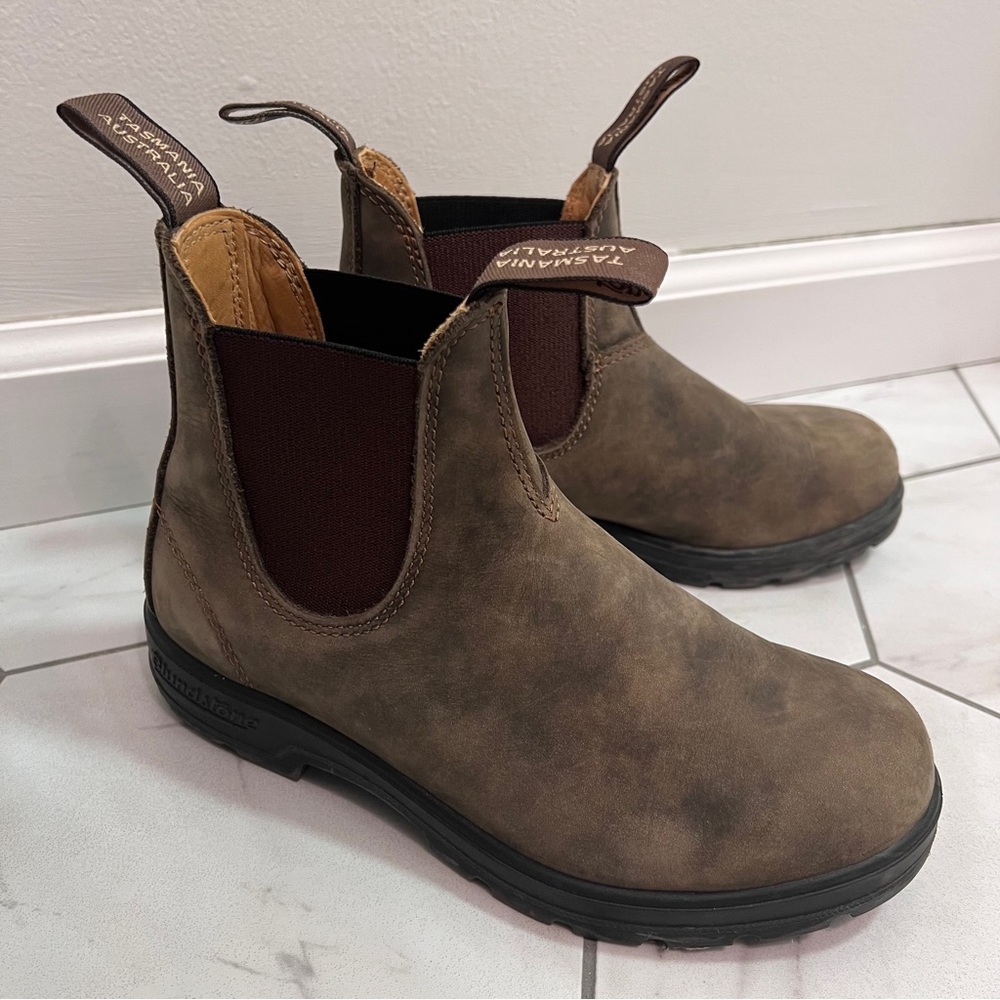 Blundstone 585 Rustic Brown Premium Leather Chelsea Boots Size 6.5 Womens